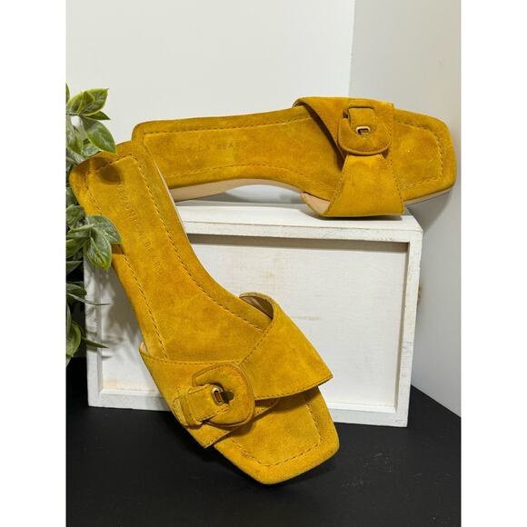 Veronica Beard Clog Sandals in Saffron Suede, Size 8 - Picture 3 of 14